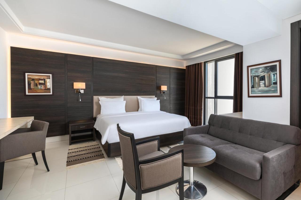 Radisson Hotel Szfaksz Kültér fotó A suite at the hotel