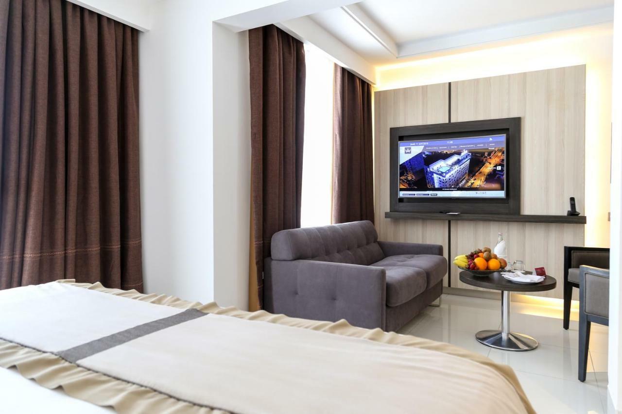 Radisson Hotel Szfaksz Kültér fotó Deluxe Room